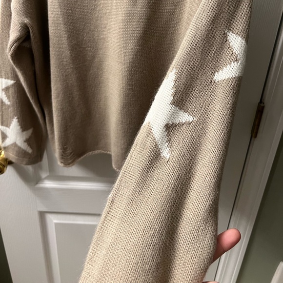 Pink Lily Tan Star Sweater - Picture 5 of 5